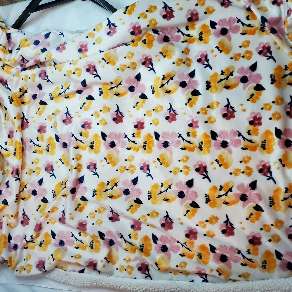 Chick Pea Flowers Floral‎ Flower Plush Sherpa Baby Girl Blanket